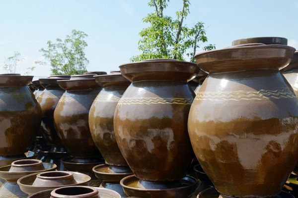 陶瓷酒壇存儲(chǔ)的酒為什么會(huì)越來(lái)越香？